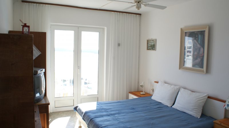 Apartment 3