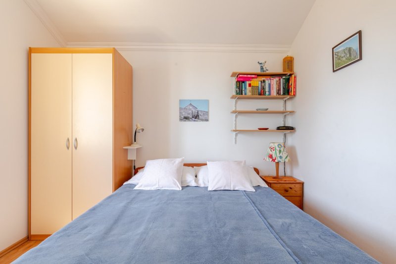 Apartment 5 · 11